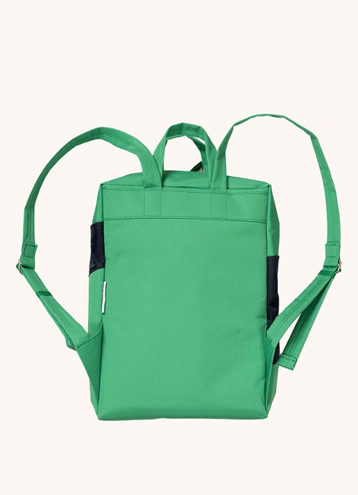 SUSAN BIJL The New Backpack waterafstotende rugzak met 13 inch laptopvak - achterkant 4 groen