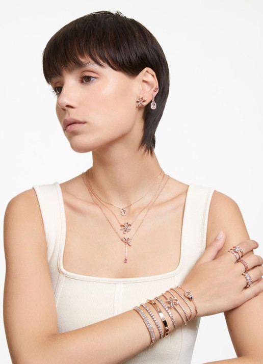 Swarovski Iconic Swan ketting met kristal - detail 4 roségoud
