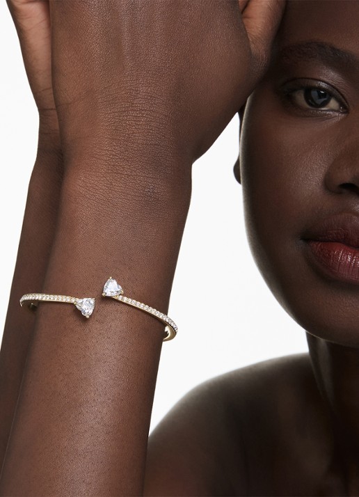 Swarovski Mesmera bangle met zirkonia M - voorkant 6 goud