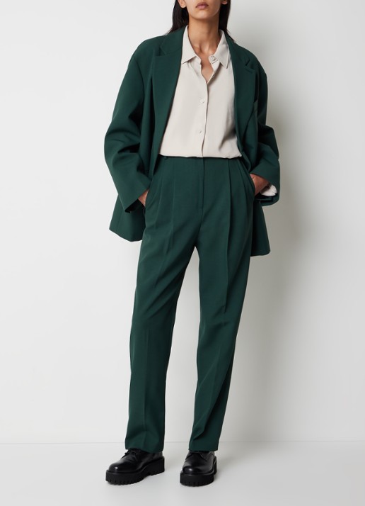 The Frankie Shop Bea high waist straight leg pantalon met steekzakken - voorkant 2 donkergroen