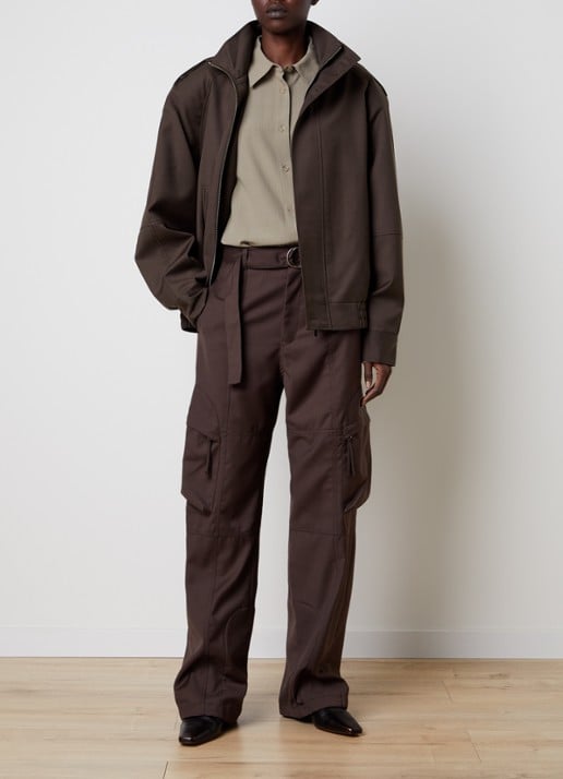 The Frankie Shop Kelly high waist straight fit cargobroek in wolblend - voorkant 4 donkerbruin