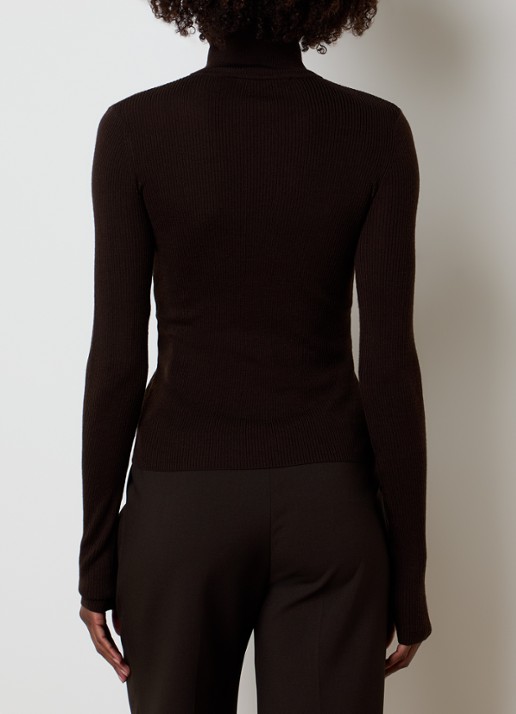 The Frankie Shop Sade fijngebreide pullover in wolblend met halve rits - achterkant donkerbruin