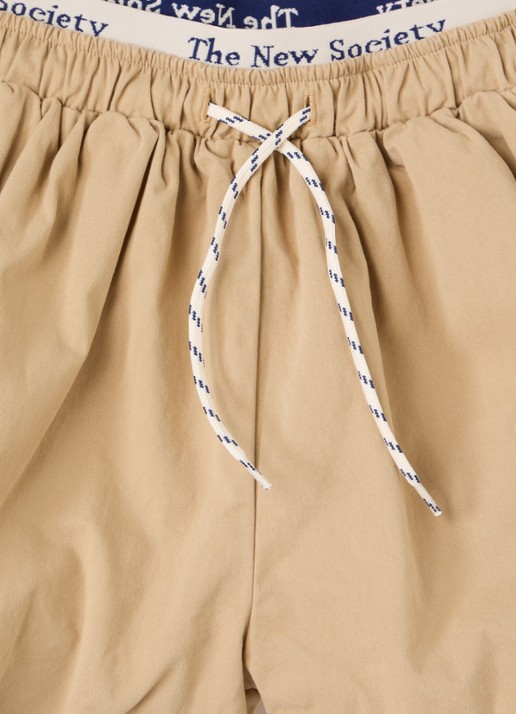 The New Society Gorse wide fit korte broek met steekzakken - detail beige
