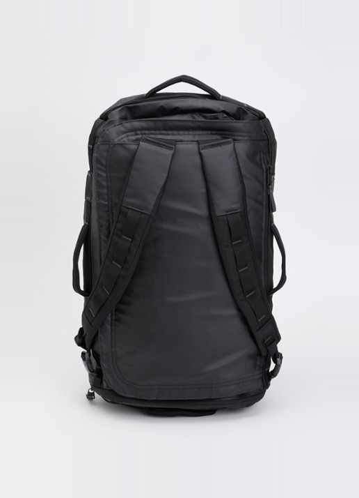 The North Face Base Camp Voyager 32L rugzak met 15 inch laptopvak - achterkant zwart