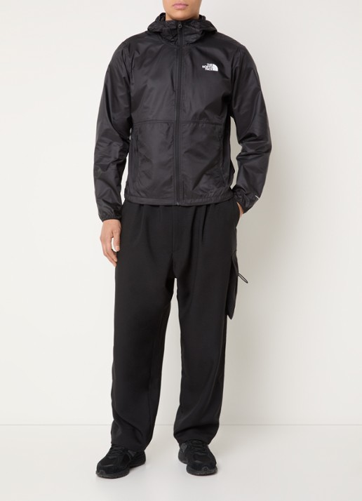 The North Face Cyclone windjack met capuchon en ritszakken - voorkant 4 zwart