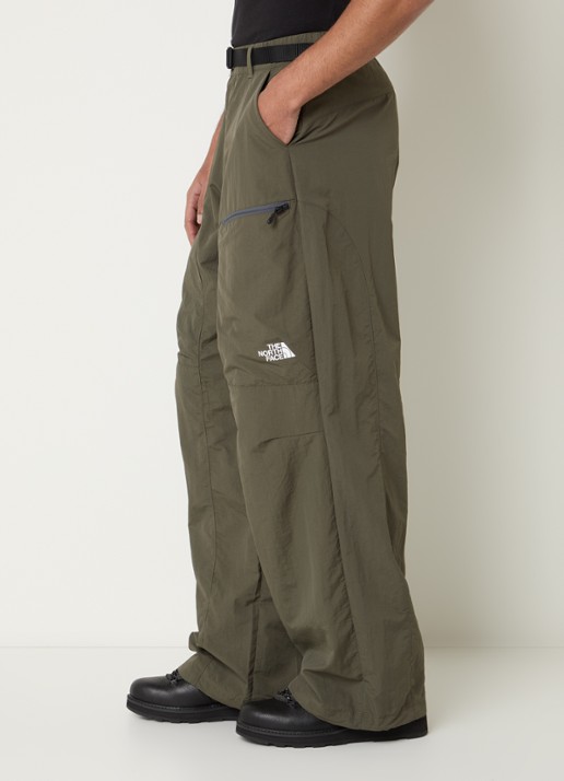 The North Face NSE loose fit cargobroek met ceintuur - detail 2 legergroen