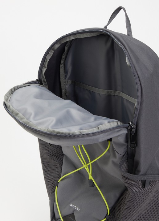 The North Face Rodey rugzak met 16 inch laptopvak - detail antraciet