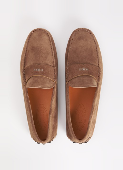 Tod's Gommino mocassin van kalfssuède - detail 3 lichtbruin