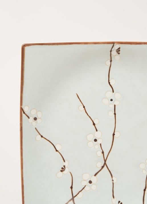 Tokyo Design Studio Soshun Blossom bord 23 x 23 cm - detail 3 lichtblauw