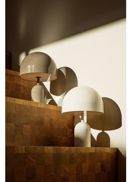 Tom Dixon Bell oplaadbare tafellamp LED 28 cm - detail 5 goud