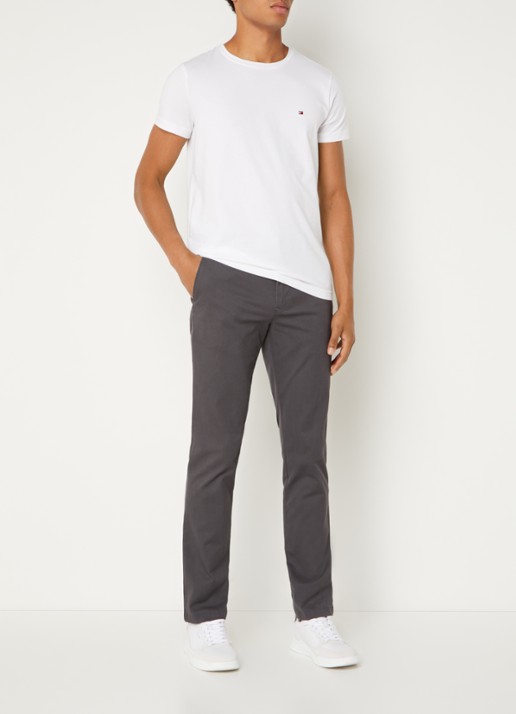 Tommy Hilfiger 1985 Bleecker slim fit chino in  katoenblend - voorkant 3 donkergrijs
