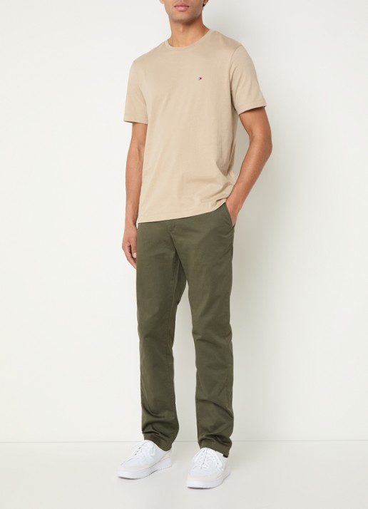 Tommy Hilfiger Denton straight fit chino met steekzakken - voorkant 3 mosgroen