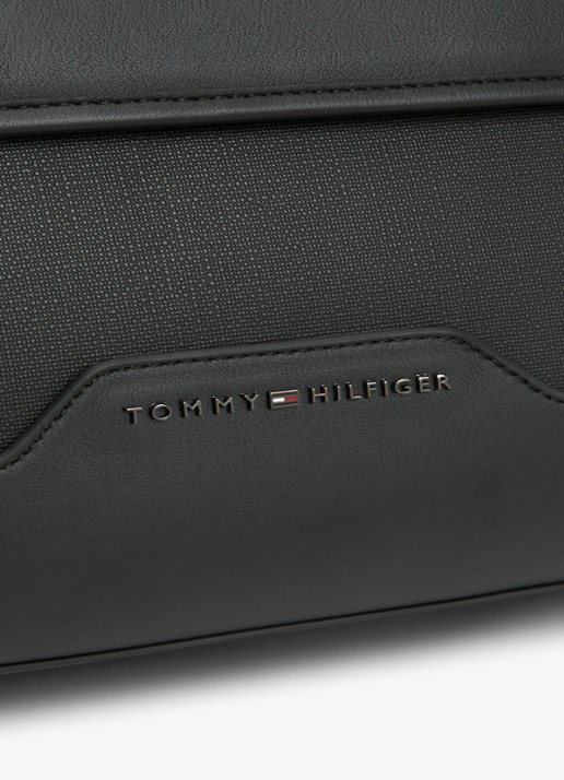 Tommy Hilfiger Global Stripe Strap Textured Messenger Bag - detail 2 diepzwart