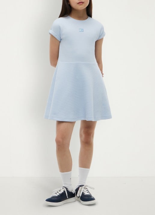 Tommy Hilfiger Jurk met logoborduring - voorkant lichtblauw