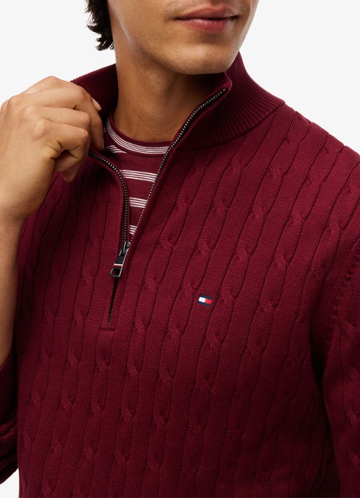 Tommy Hilfiger Kabelgebreide trui met halve rits en logo - detail 2 burgundy-vlp