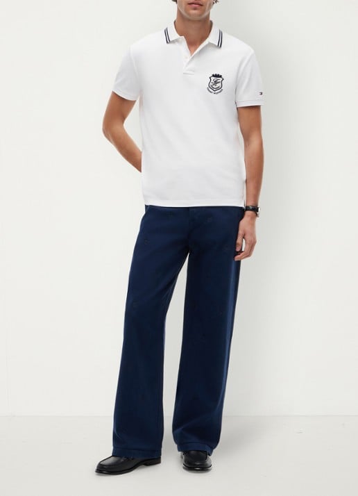Tommy Hilfiger Regular fit polo met logoborduring - voorkant 2 wit