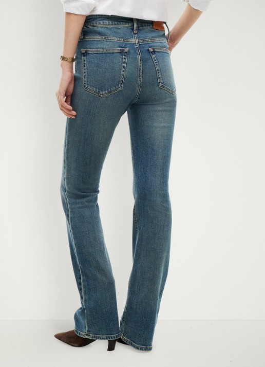 Tommy Hilfiger Skye mid waist flared jeans met steekzakken - achterkant 8 denim