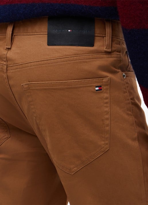 Tommy Hilfiger Straight fit chino met paspelzakken - detail 4 oranje