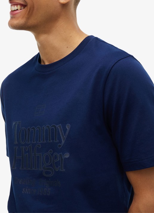 Tommy Hilfiger T-shirt met logoprint - detail 2 donkerblauw