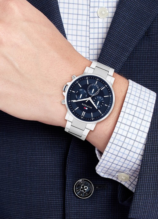 Tommy Hilfiger Tyson horloge TH1710588  - voorkant 4 zilver
