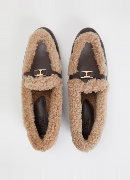 Toral Lily loafer van leer met schapenvacht - detail 4 chocoladebruin