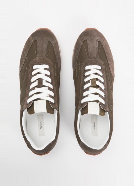 TOTEME Sport sneaker met details van suède - detail 3 olijfgroen