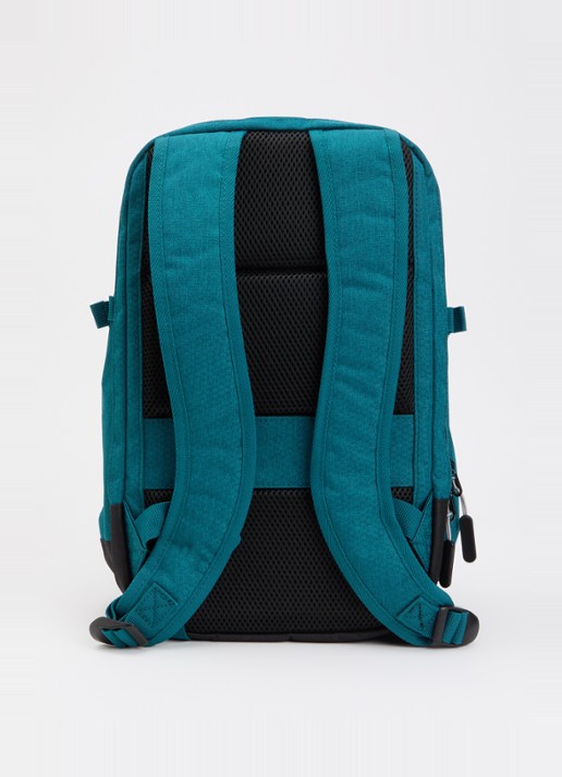 Travelite Kick Off rugzak met 13-inch laptopvak - achterkant petrol