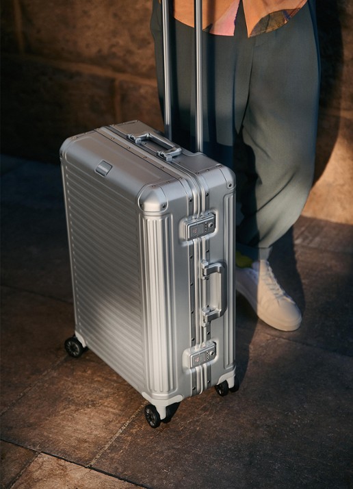Travelite Next S spinner 55 cm - voorkant 6 zilver