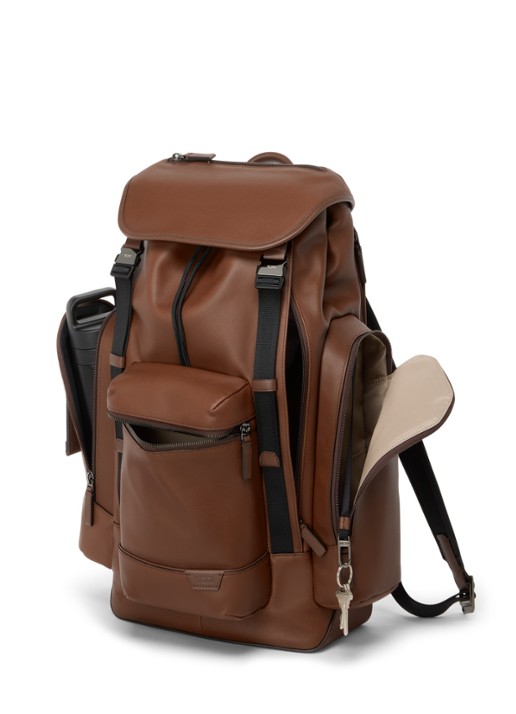TUMI Harrison Griffen rugzak van leer - voorkant 2 cognac