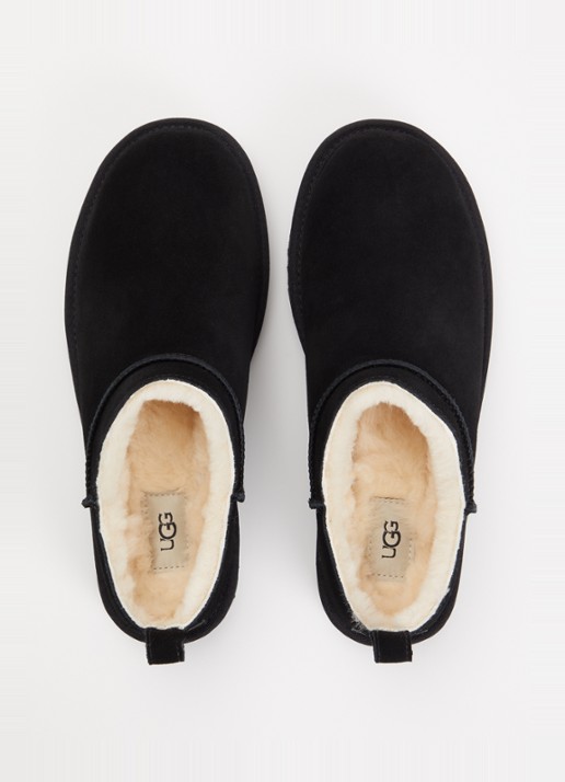 UGG Classic Micro instapper van suède - detail 2 zwart
