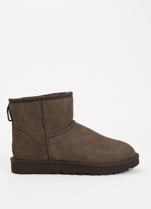 UGG Classic Mini enkellaarsje van suède