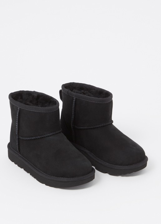UGG Classic Mini II enkellaarsje van suède - detail 2 zwart