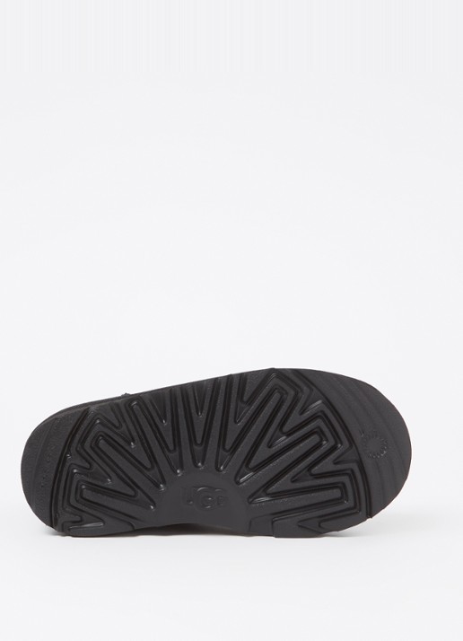 UGG Classic Mini II enkellaarsje van suède - detail 4 zwart