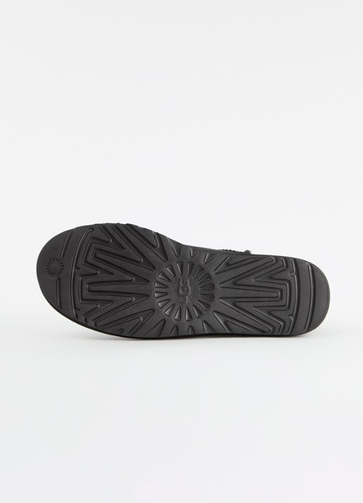 UGG Classic Ultra Mini enkellaarsje van suède - detail 3 zwart