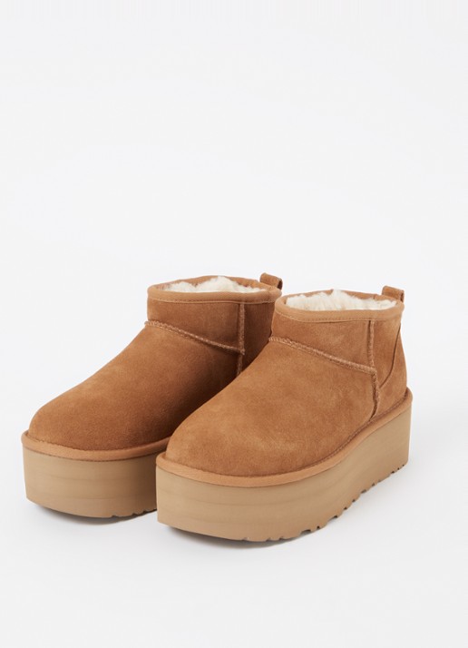 UGG Classic Ultra Mini Platform enkellaarsje van suède - detail 2 camel