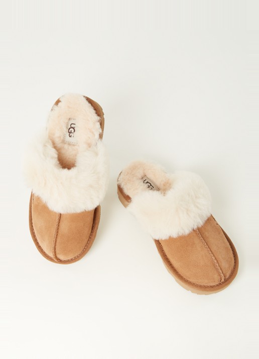UGG Cozy II pantoffel van suède en wol - detail kastanjebruin