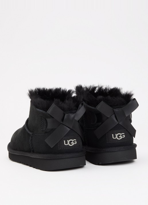 UGG K Ultra Mini Bailey enkellaarsje van suède met strikdetail - achterkant 4 zwart