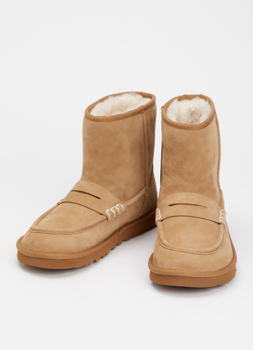 UGG Loafer Boot enkellaarsje van lamssuède - detail camel