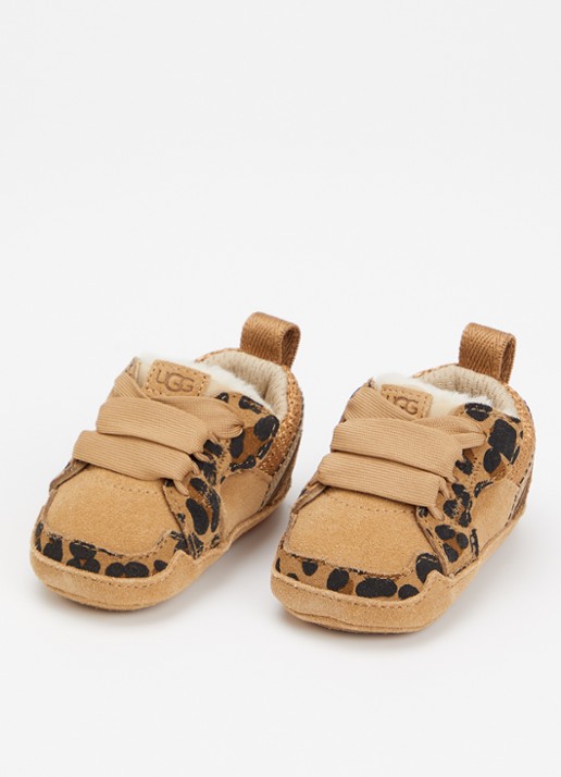 UGG Lowmel Spotted babyschoentje met suède details en panterprint - voorkant 4 camel