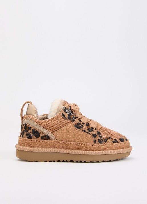 UGG Lowmel Spotted sneaker van suède met panterprint - voorkant 7 beige