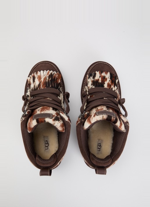UGG Lowmel Western sneaker van suède met details van ponyhair - detail 4 donkerbruin