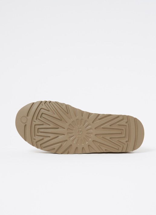 UGG Neumel chelsea boot van suède - detail 3 beige