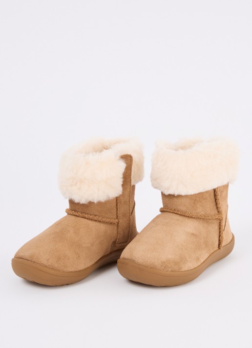 UGG Sammee enkellaarsje van suède - voorkant 4 camel