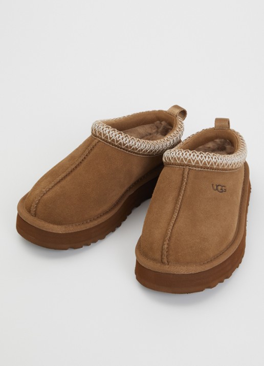 UGG Tazz instapper van suède - voorkant 2 donkerbeige