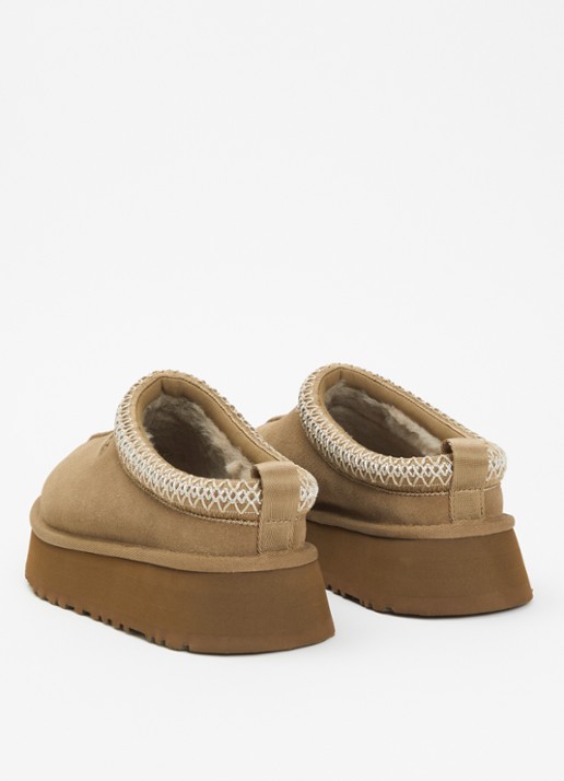 UGG Tazz ll instapper van suède met plateauzool - achterkant 2 lichtbruin