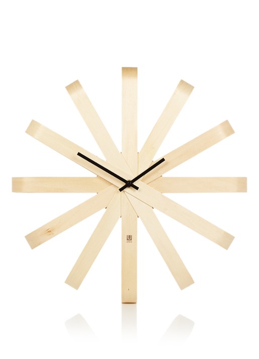Umbra Ribbonwood wandklok  - voorkant donkerbeige