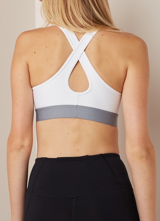 Under Armour Armour Crossback sport bh met medium support - achterkant 4 wit