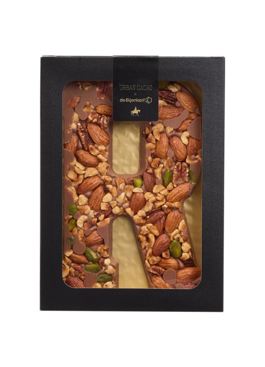 Urban Cacao Melk chocoladeletter met noten 180 gram - voorkant r