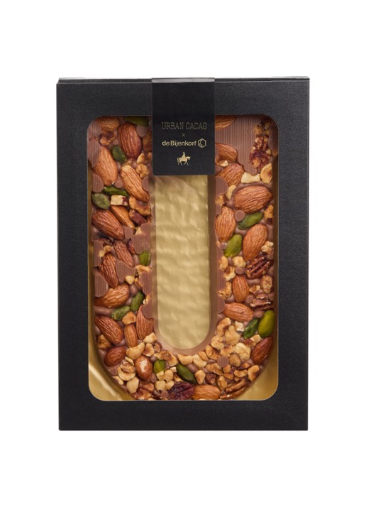 Urban Cacao Melk chocoladeletter met noten 180 gram - voorkant u