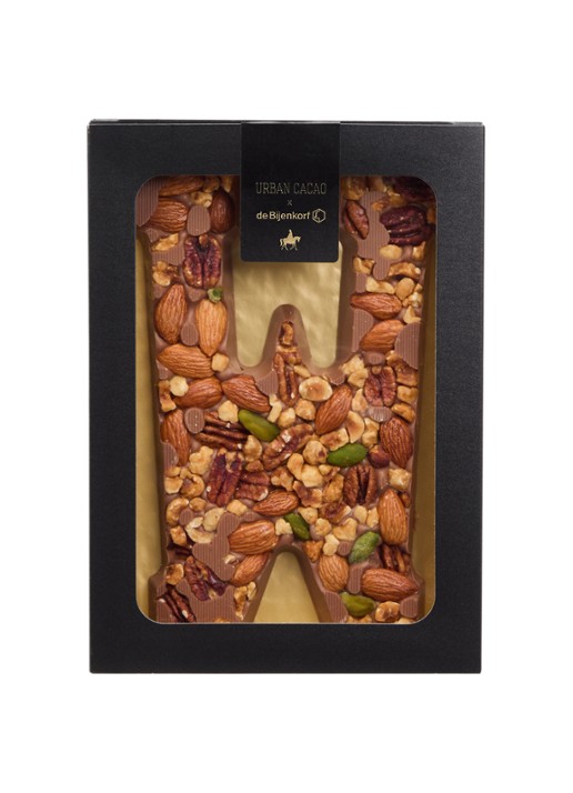 Urban Cacao Melk chocoladeletter met noten 180 gram - voorkant w